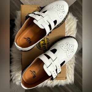 Dr. Martens Mary Jane size 7